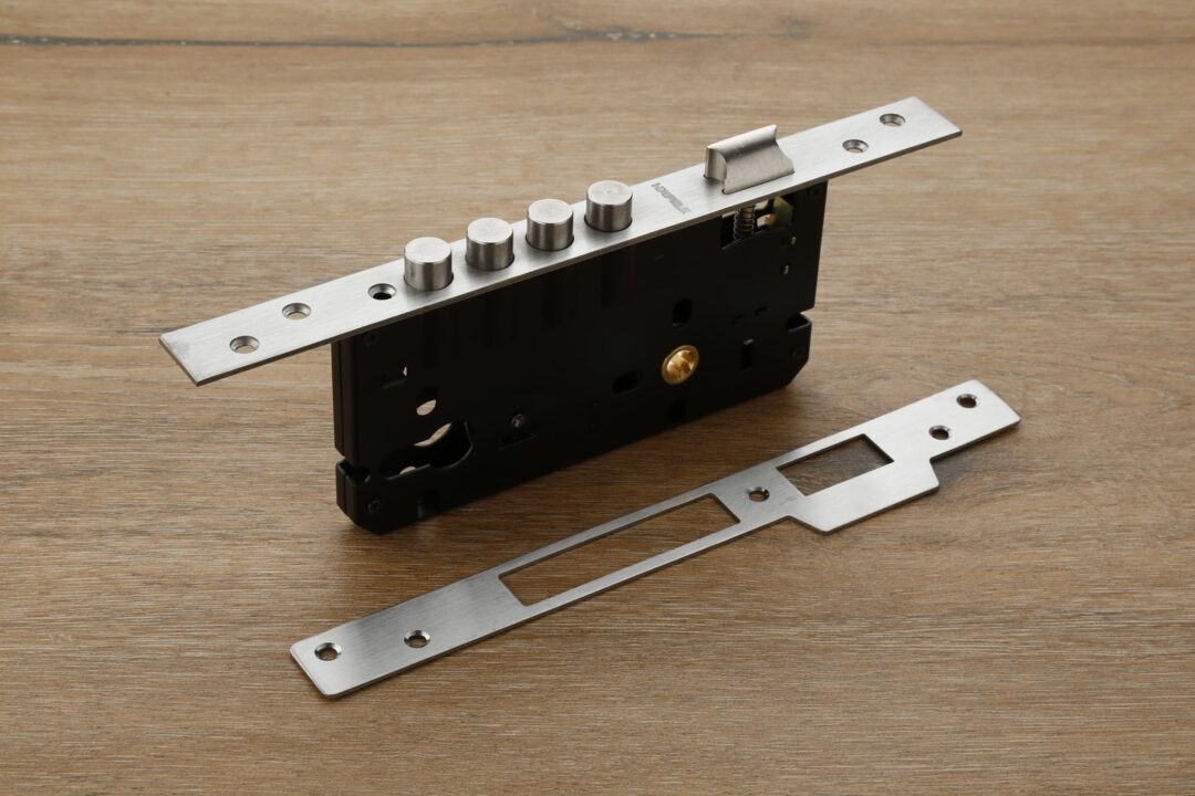 lockbody and cylinder 05A0483
