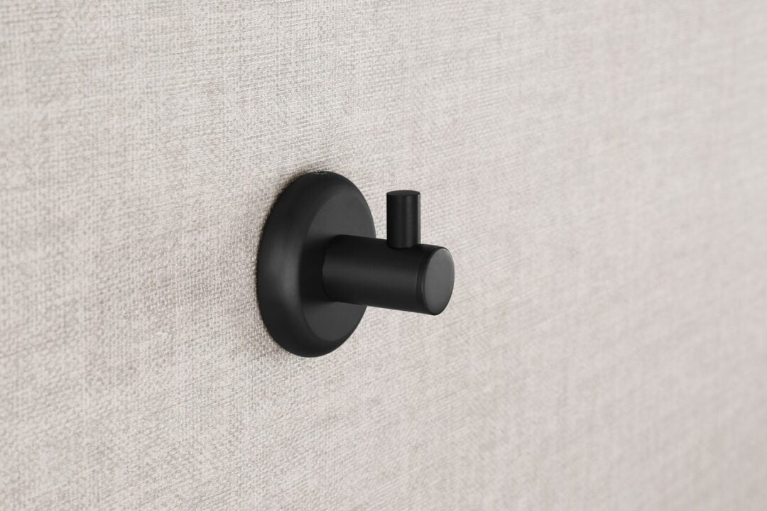 Robe Hooks 38500 Black 05A6872