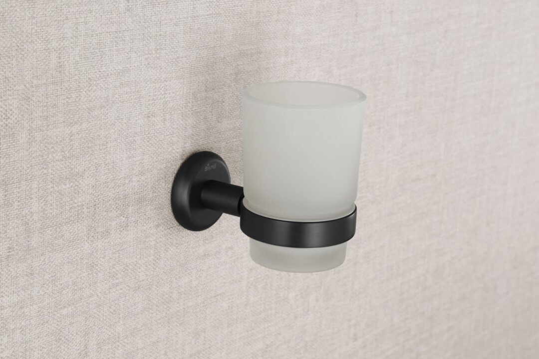 Brush Holder 37500 Black 05A6878