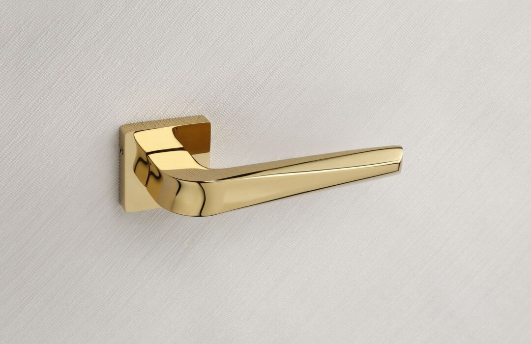 Door Handle Mirage 05A7675