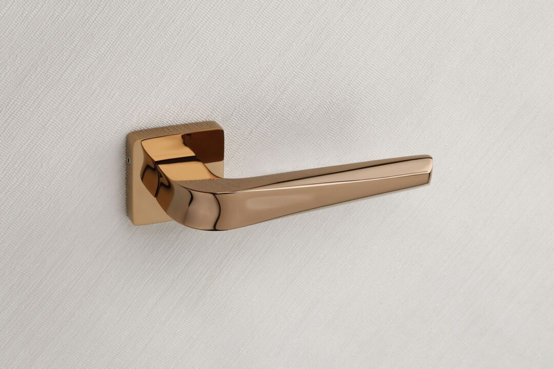 Door Handle Mirage 05A7677