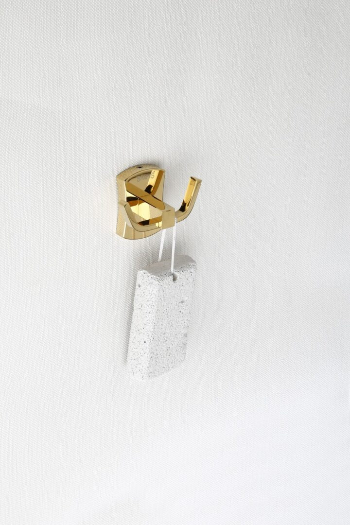 Robe Hooks 37500 Gold 05A7793