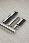 Conceal handle 888